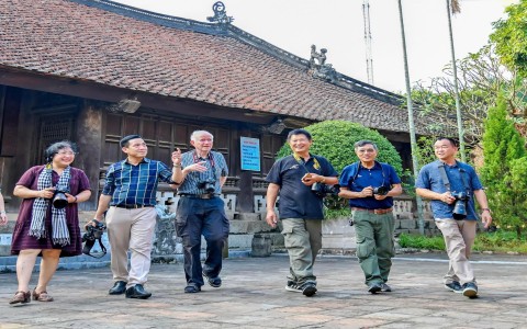 Chuyên gia Pháp ngỡ ngàng trước vẻ đẹp của Đình So